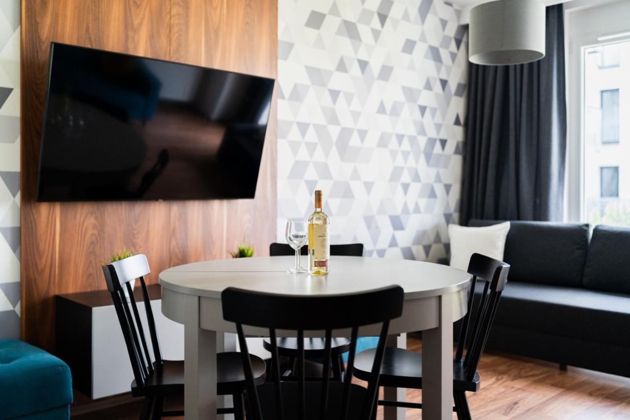 Big Apart - Atal Towers - 3 Rooms - Private Parking Place Wrocław Eksteriør billede